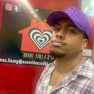 Meet your Posher, Leon